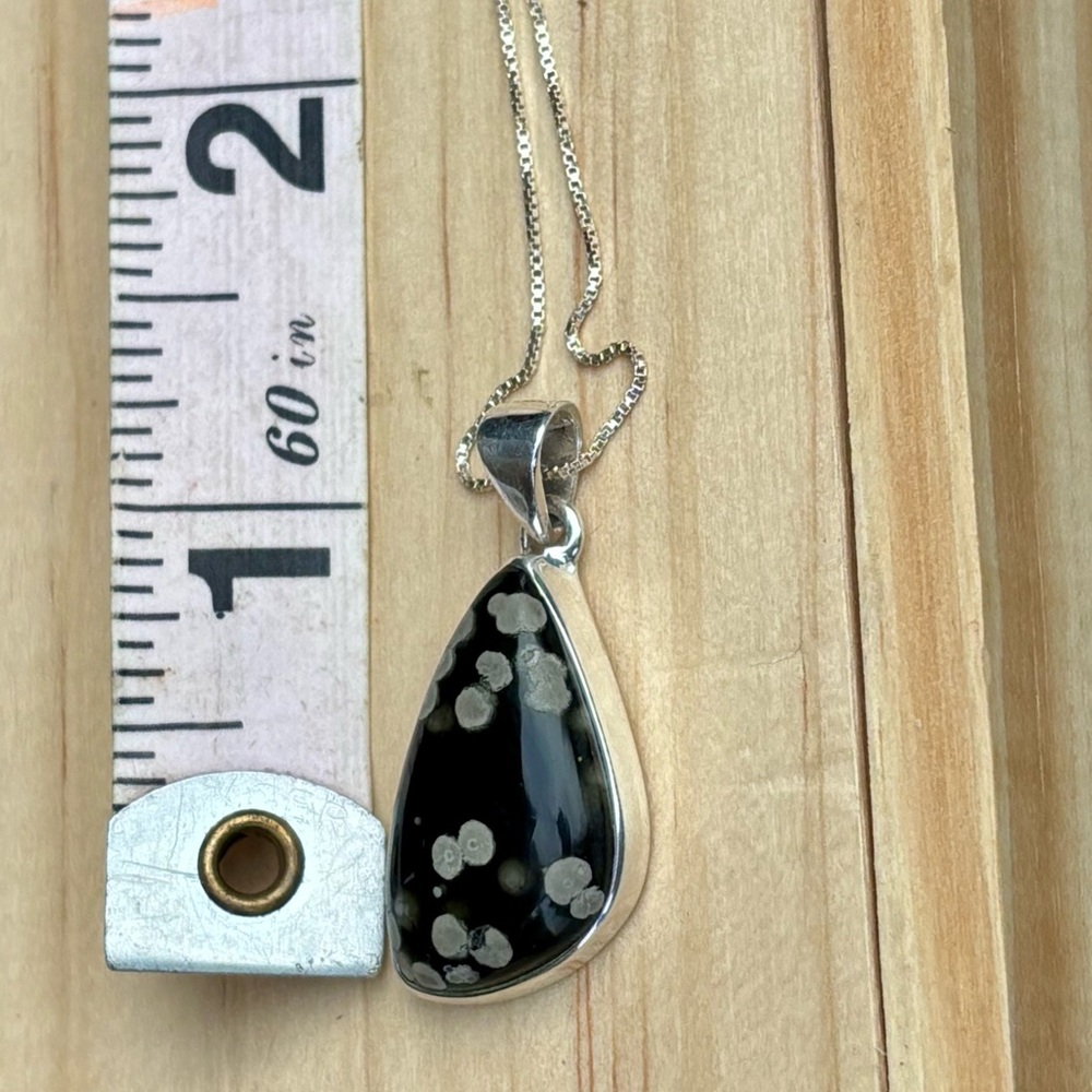 Galaxy Obsidian Necklace - Picture 14 of 15